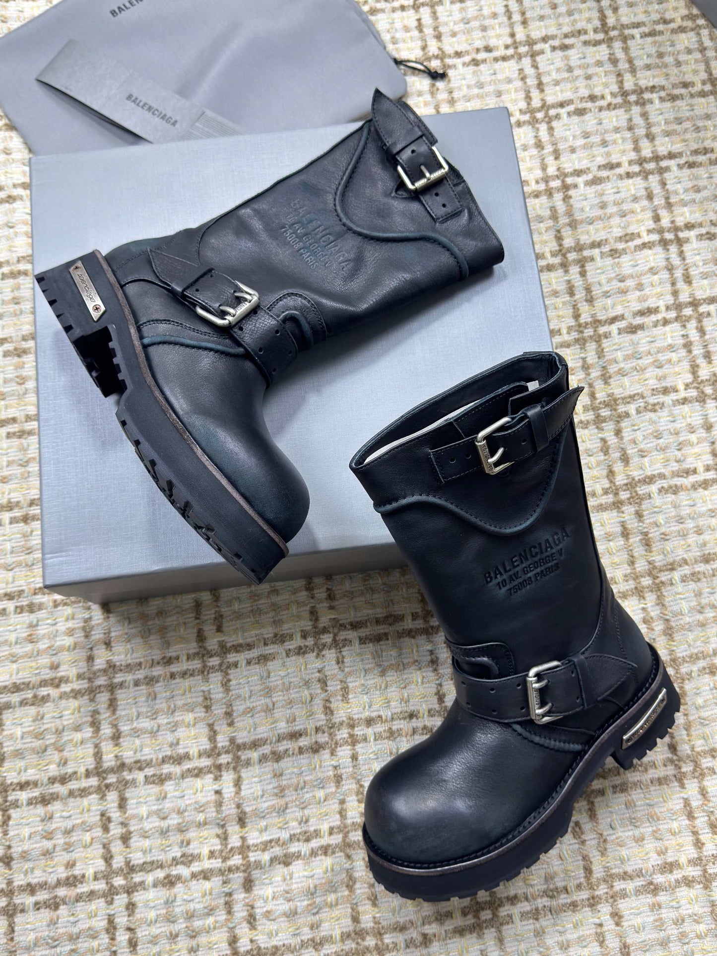 Balenciaga 25s Venom mid-calf boots black cowhide 467454