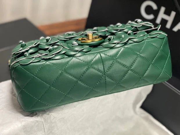 Chanel 2026 Camellia Flap Bag 25cm Lambskin 372255