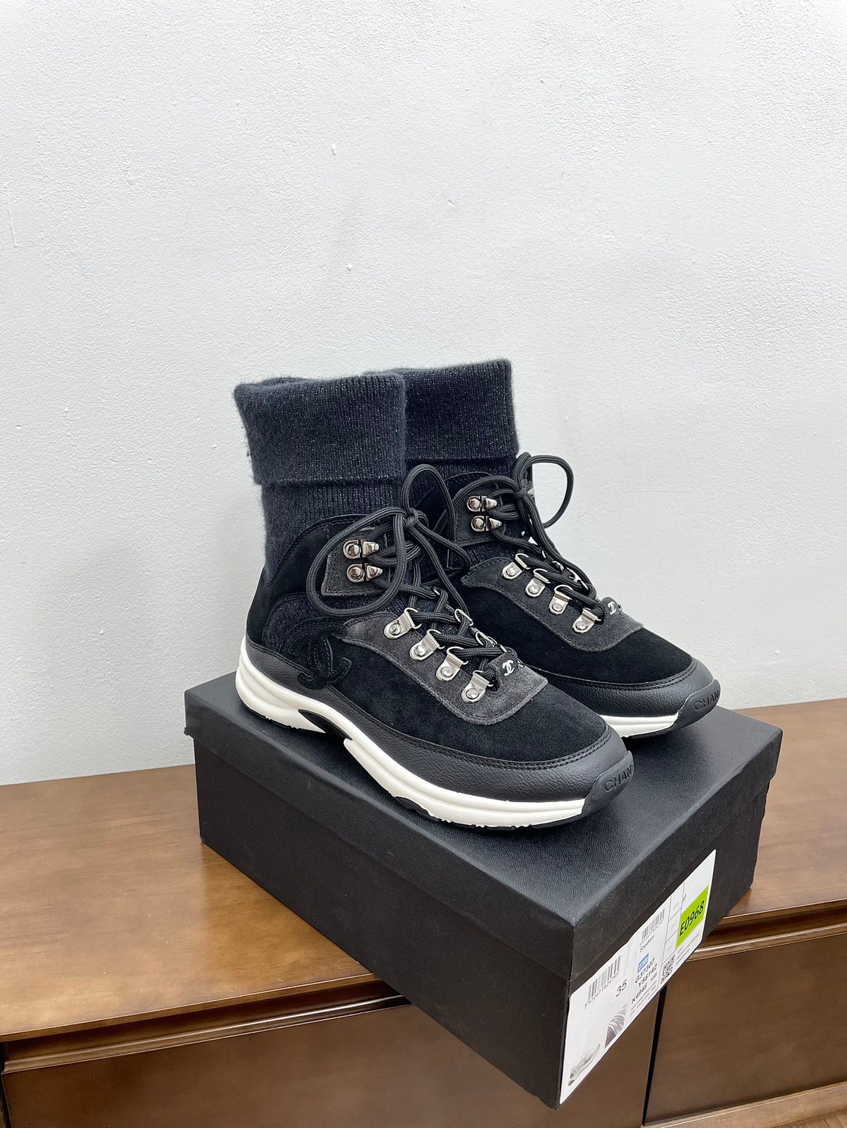 CC Sneaker 30mm Black Suede And Wool
