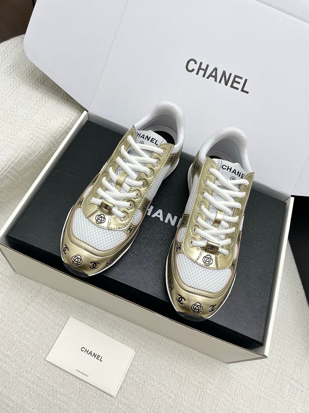 CC 25 Sneaker Gold Sheepskin Mesh 338281