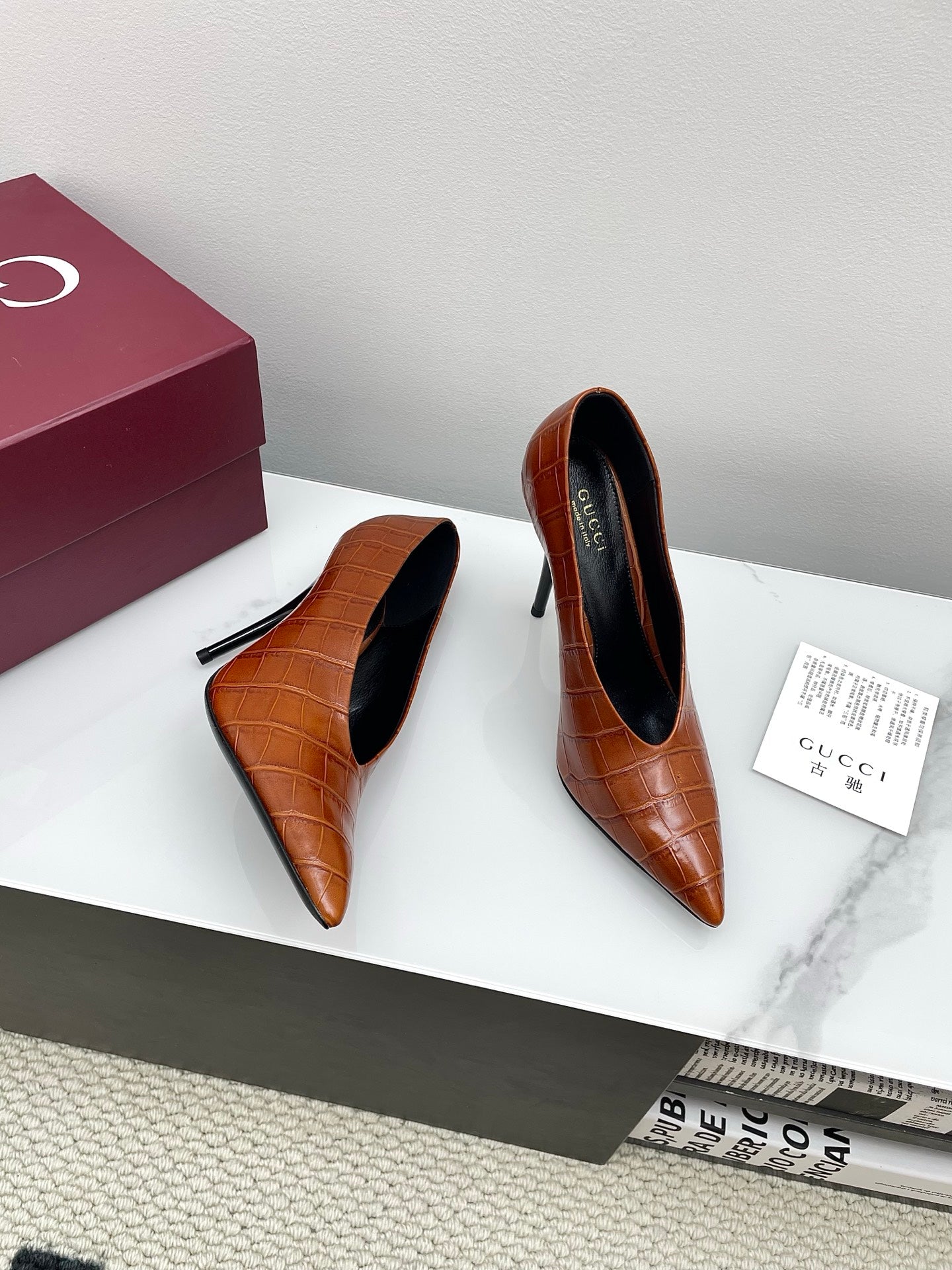 GG 25Ss Crocodile Pattern Pointed Toe High Heels Caramel  Leather 511497