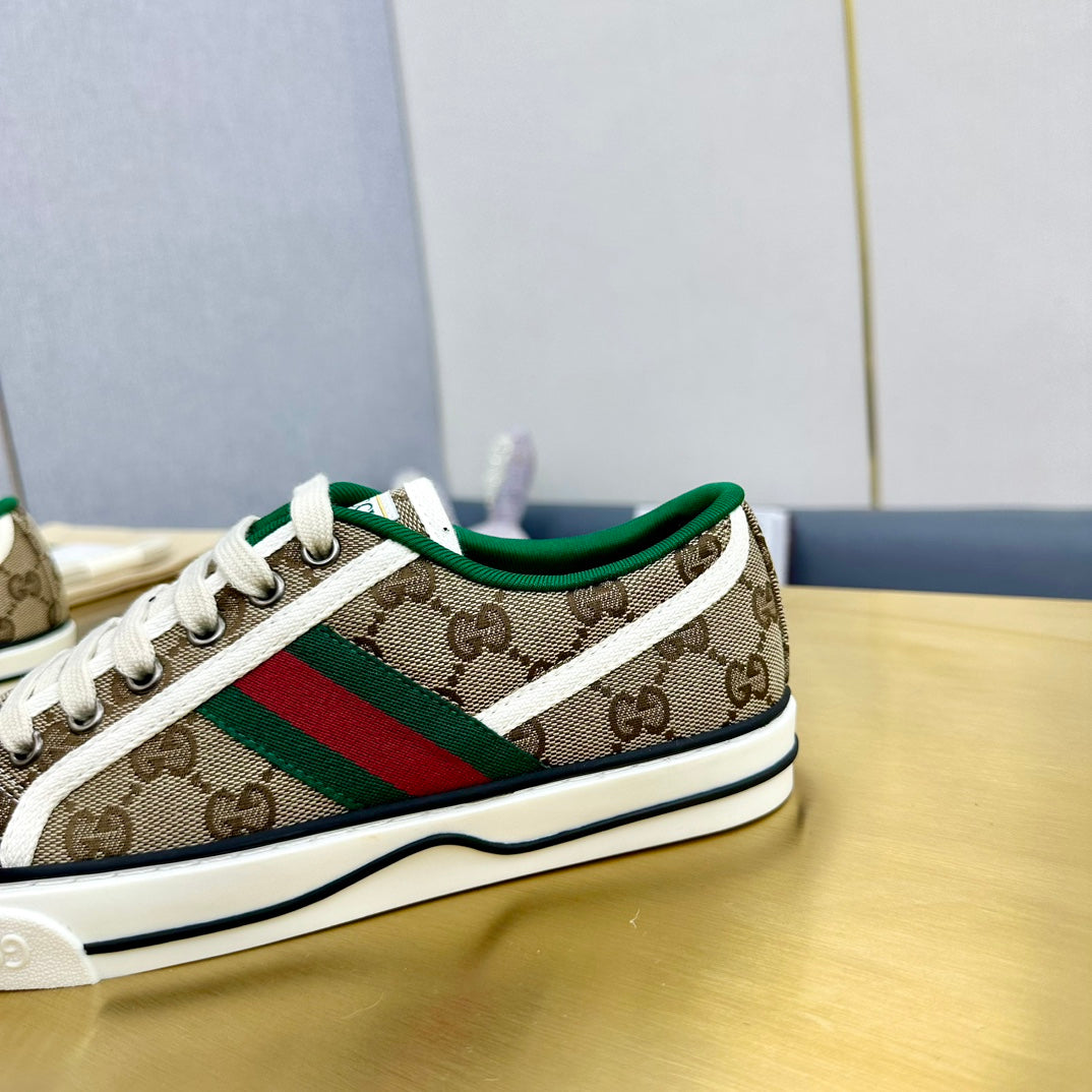 GG TENNIS 1977 TRAINER LIGHT BROWN CANVAS WITH BLACK TRIM