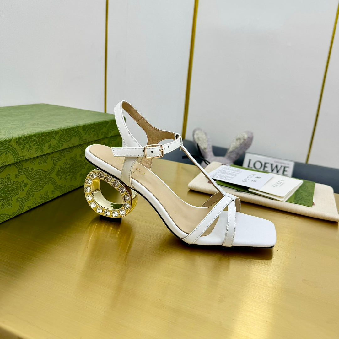 MEDIUM-HEEL SANDAL IN WHITE CALFSKIN WITH RHINSTONES