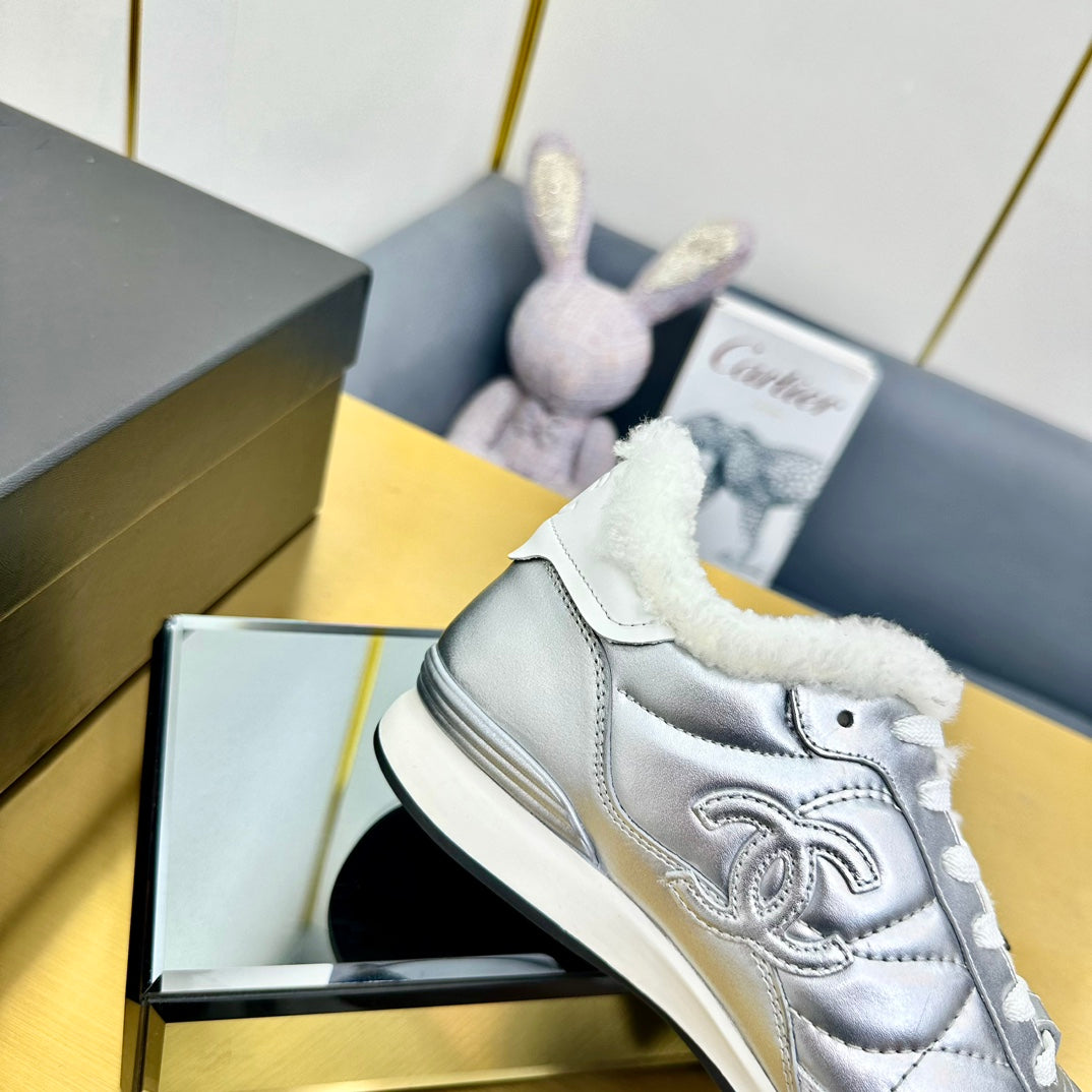 CC Low Sneaker Sliver Wool Cowhide 413857