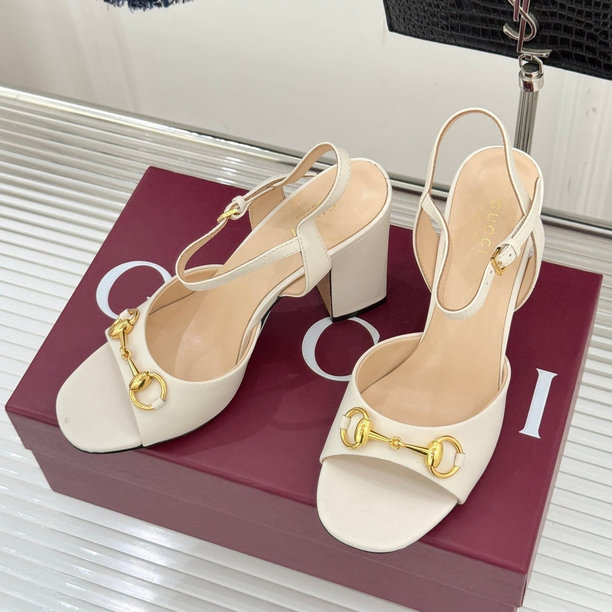GG 26WF Chunky Heel Sandals 5cm Mystic White Sheepskin 632557