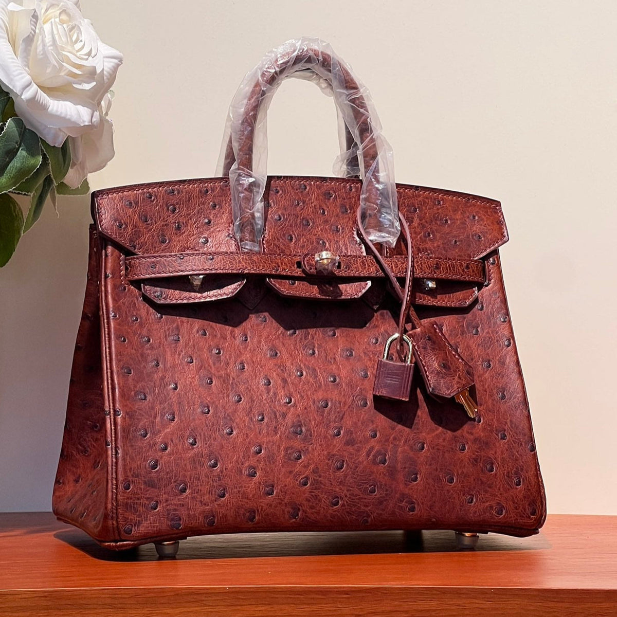 KELLY SELLIER 25 BAG IN BERRY RED OSTRICH LEATHER WITH GOLD HARDWARE (MADE - TO - ODER)