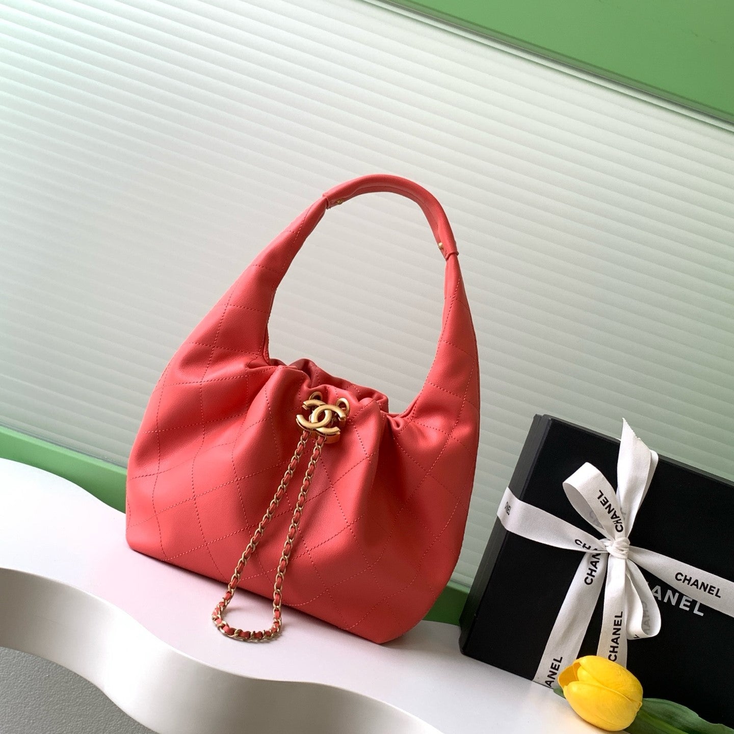 CC 2025 Hobo Bag 32cm Red Calfskin