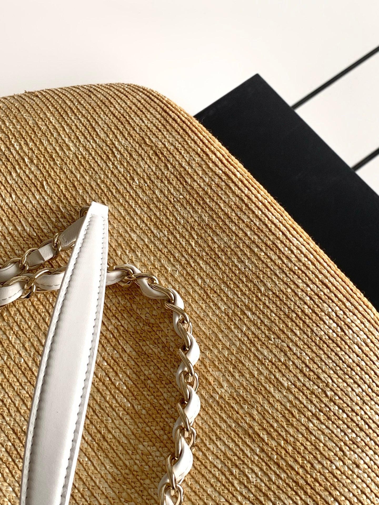 CC 2026 Large Shopping Bag Beige White Straw Calfskin