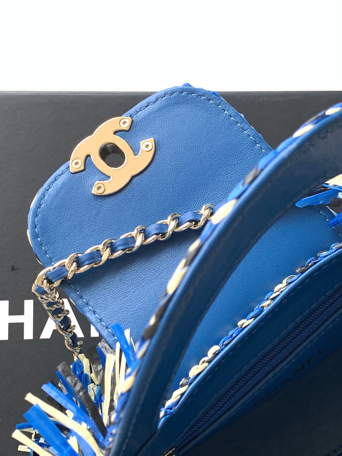 CC 2026 Top Handle Bag 19cm Blue White Raffia Leather 292256
