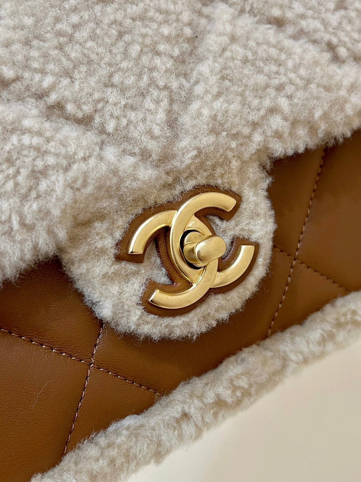 CC  24K Teddy Bear CF 23.5cm Brown Beige Lambskin & Fur Light GHW