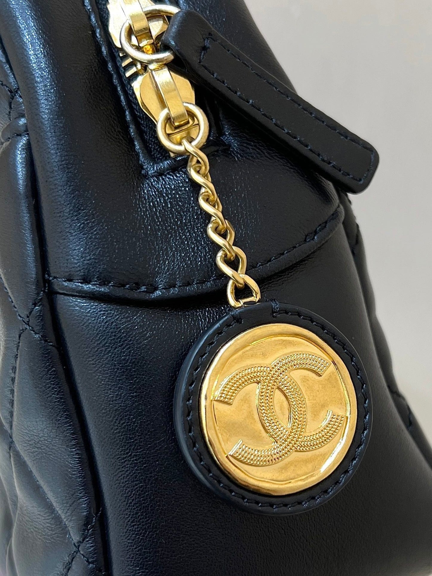 CC  24K Gold Coin Camera Bag 24cm Black Lambskin Light GHW
