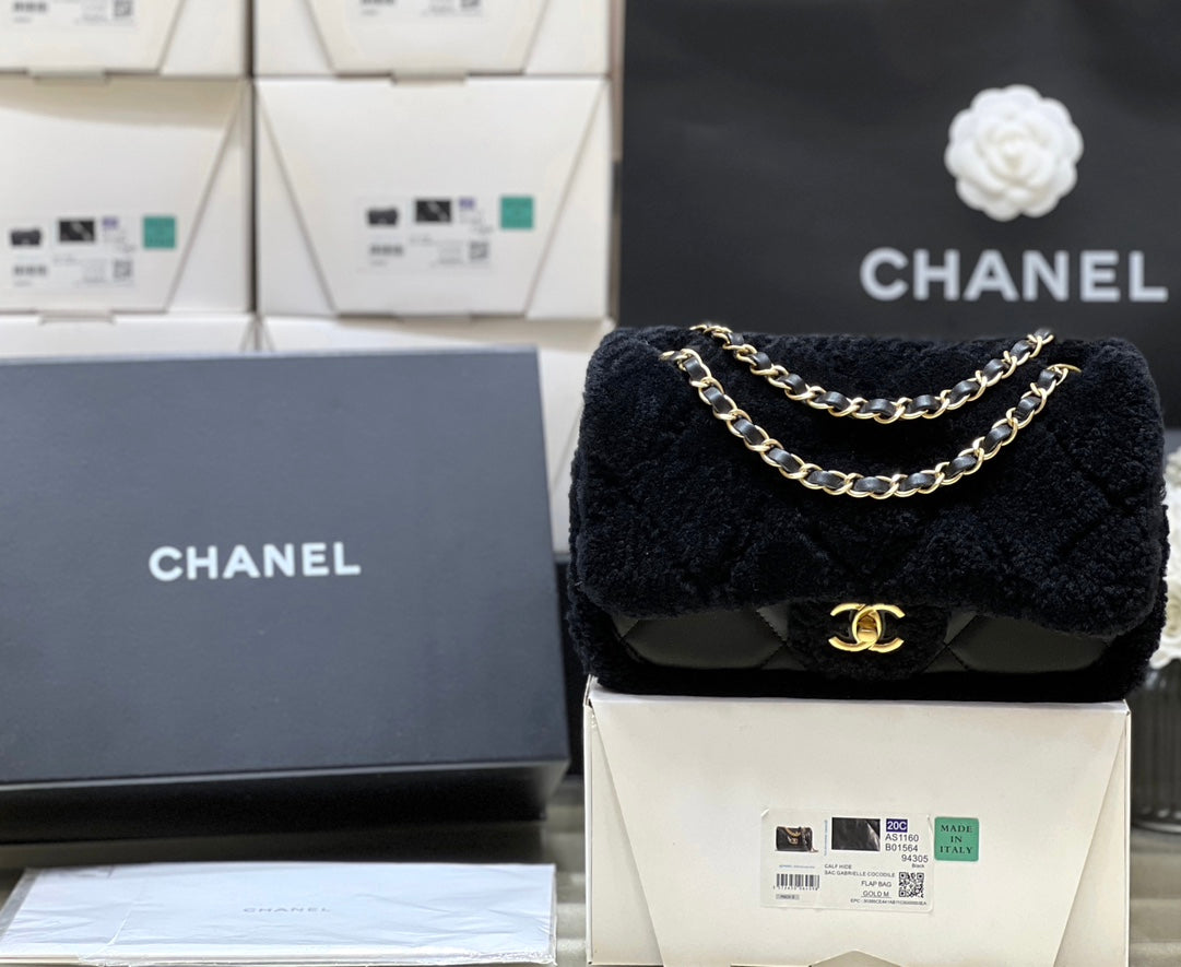 CC  24K Teddy Bear CF 23.5cm Black Lambskin & Fur Light GHW