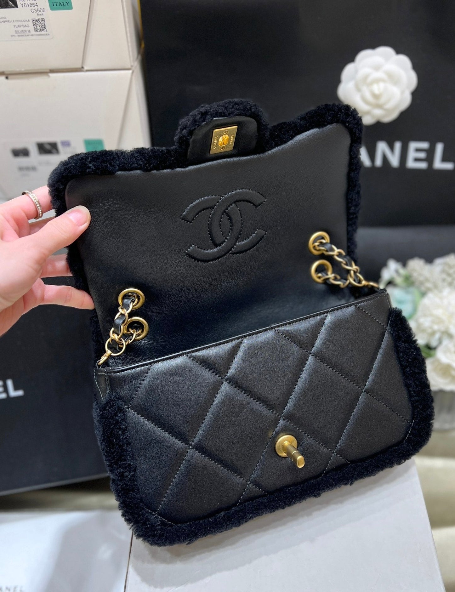 CC  24K Teddy Bear CF 23.5cm Black Lambskin & Fur Light GHW