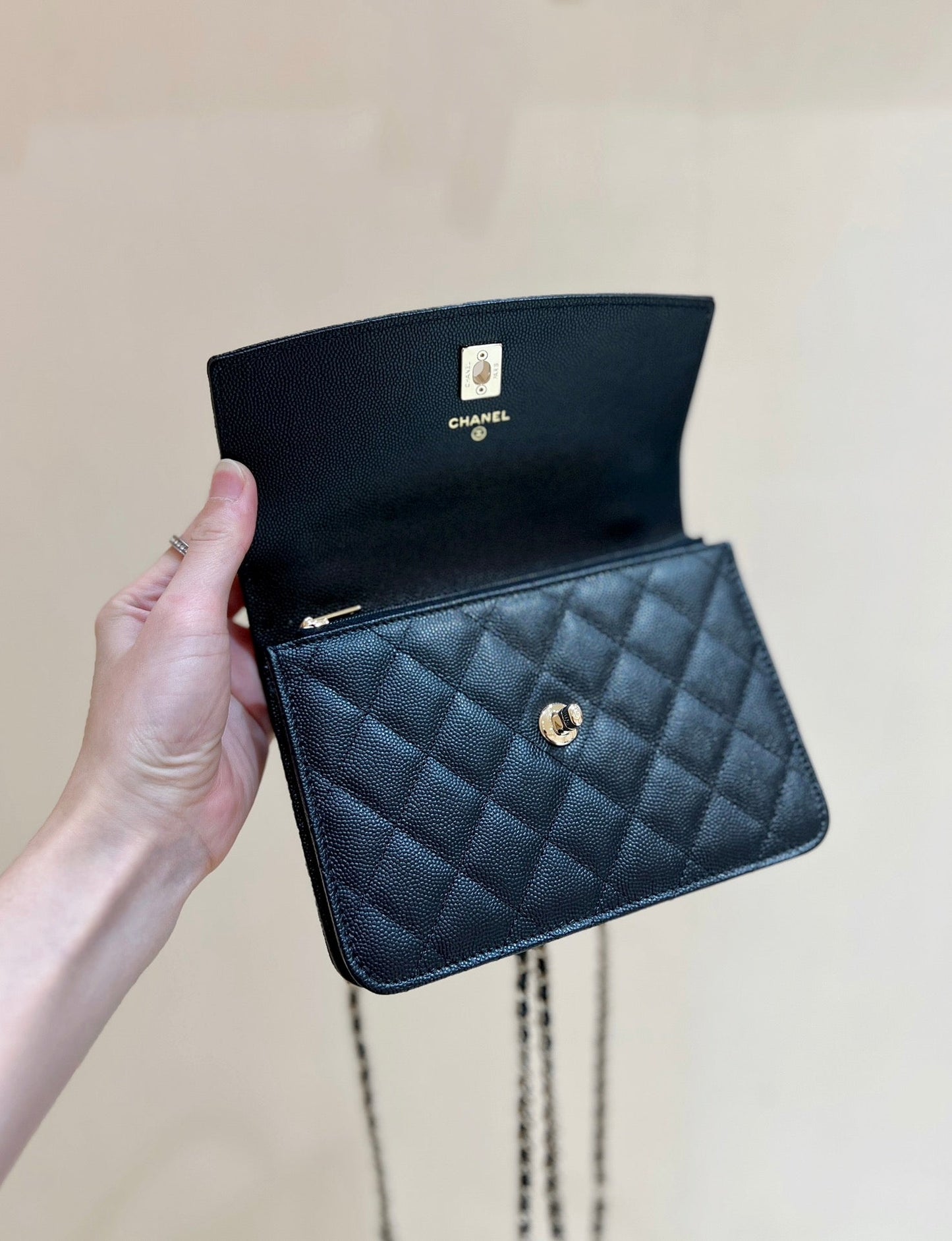 25C Mini Woc 18cm Black Grained Calfskin Gold Hardware