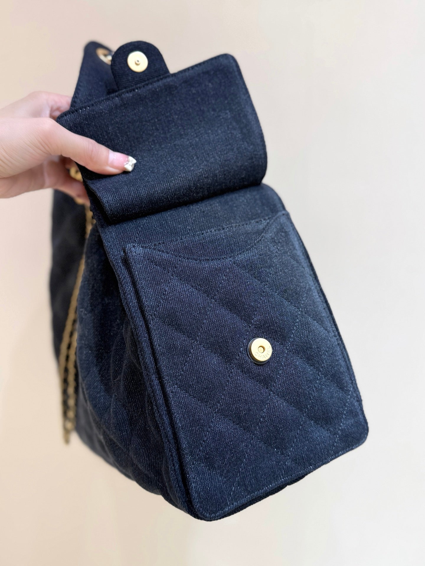 CC 25 Handbag 40 In Dark Blue Denim Gold Hardware