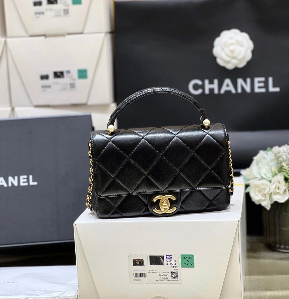 CC 25P Handle Bag 20cm Black Quited Lambskin 290311