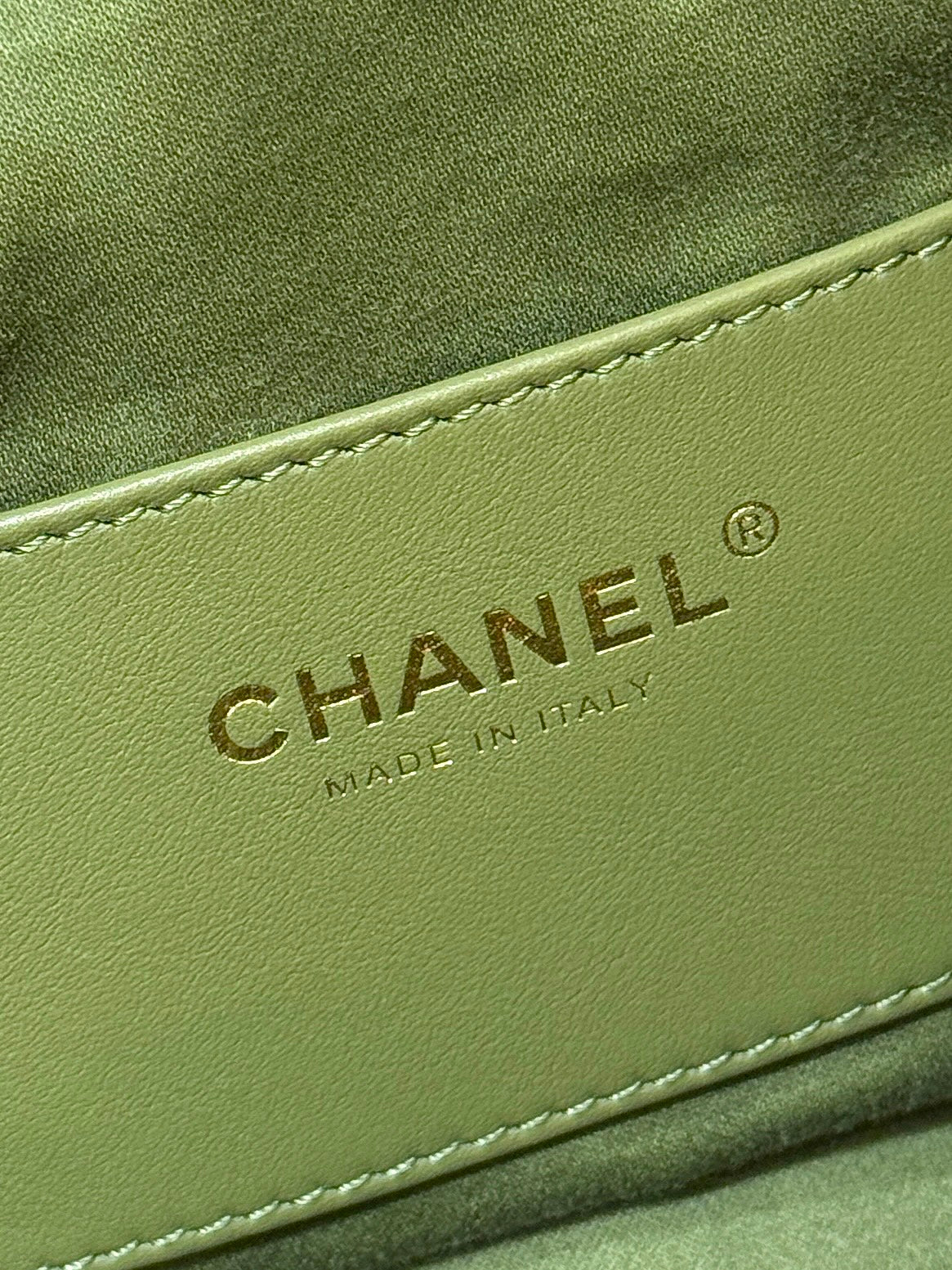 CC 2026 Hobo Bag 30cm Olive Suede 290087