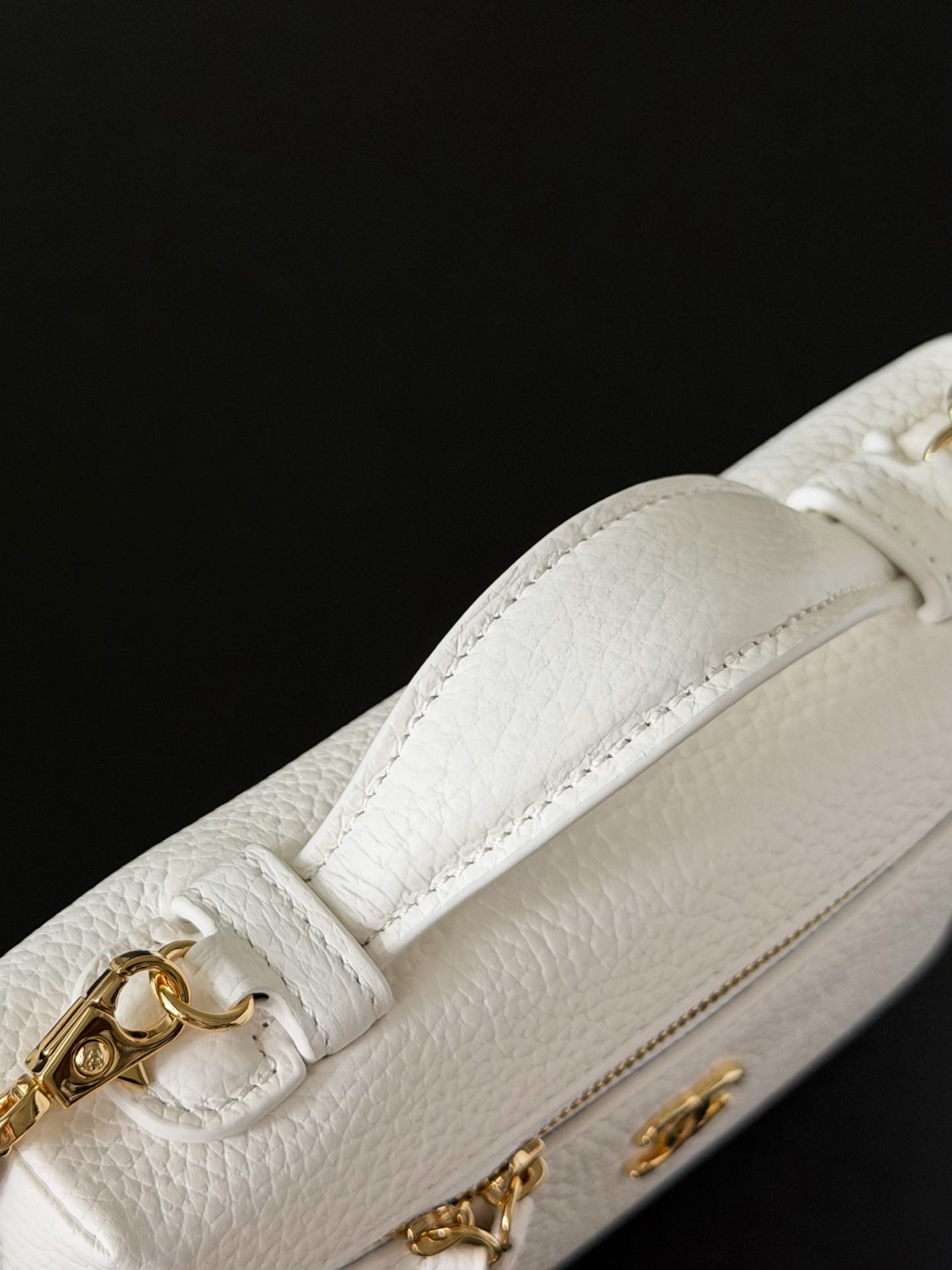 CC 26s Vanity Bag 19.5cm White Cowhide