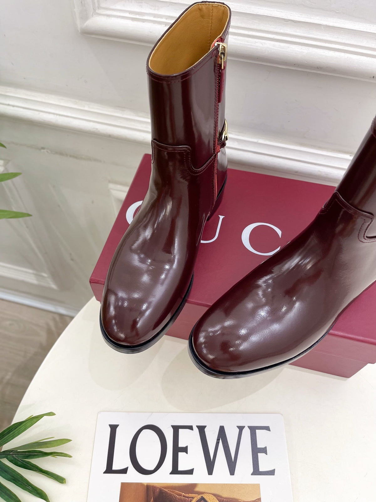 Gucci 25𝐬𝐬 horsebit ankle boots burgundy patent calfskin 435385