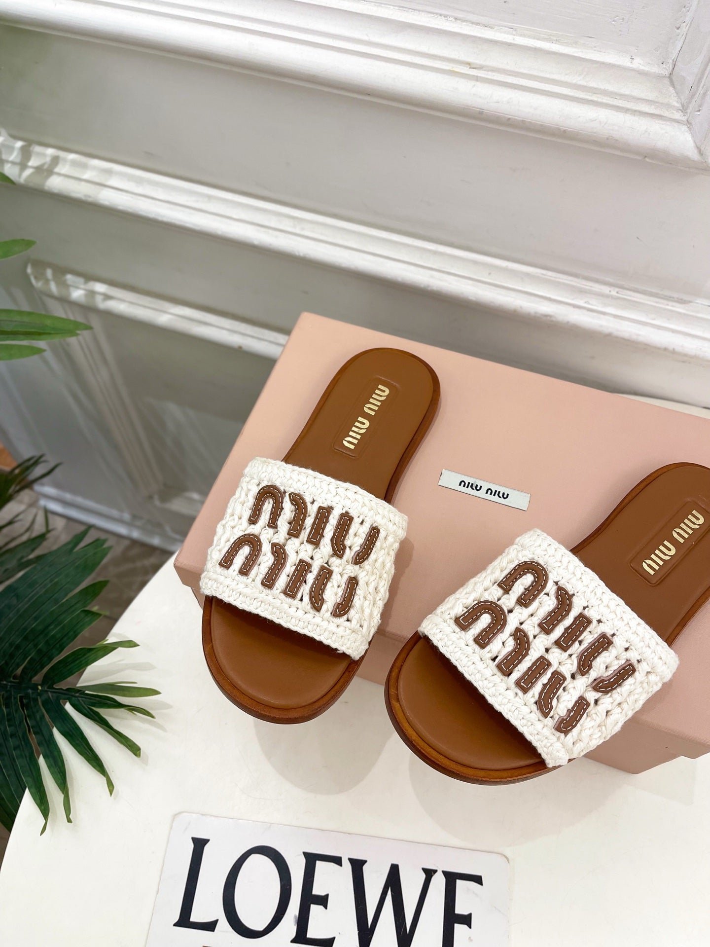 MIU Flat Slippers Brown White Knitted Fabric Sheepskin 631916
