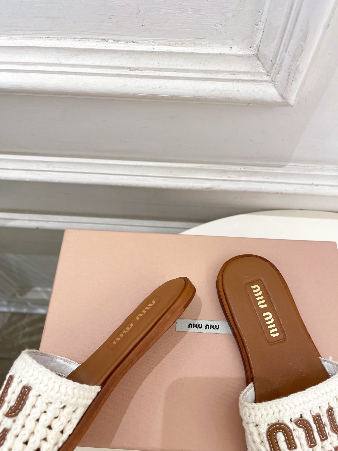 MIU Flat Slippers Brown White Knitted Fabric Sheepskin 631916