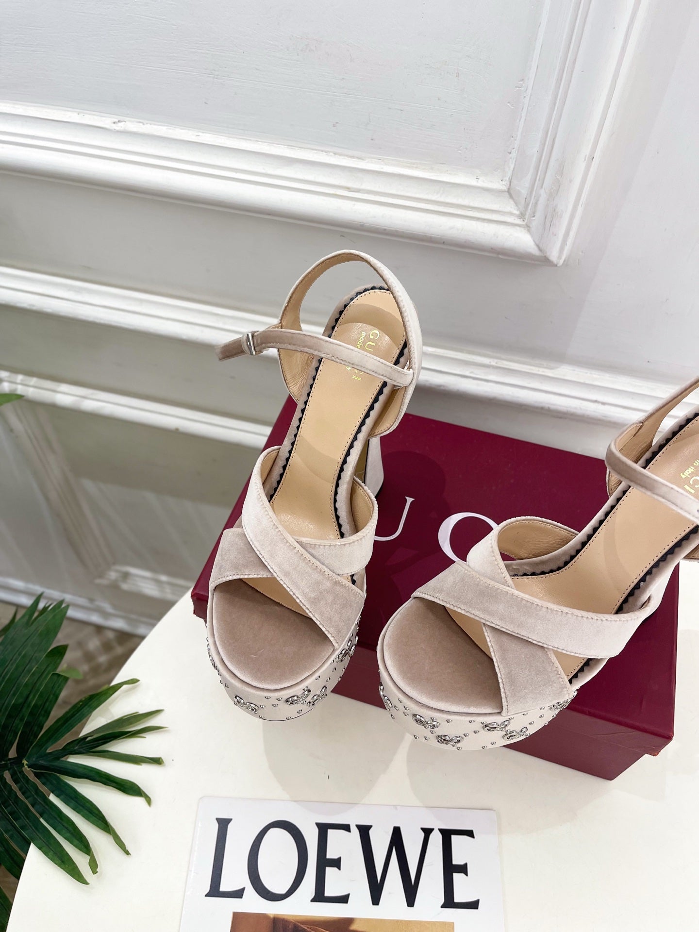 GG Janaya Platform Sandals 15.5cm Pale Taupe Suede 891839