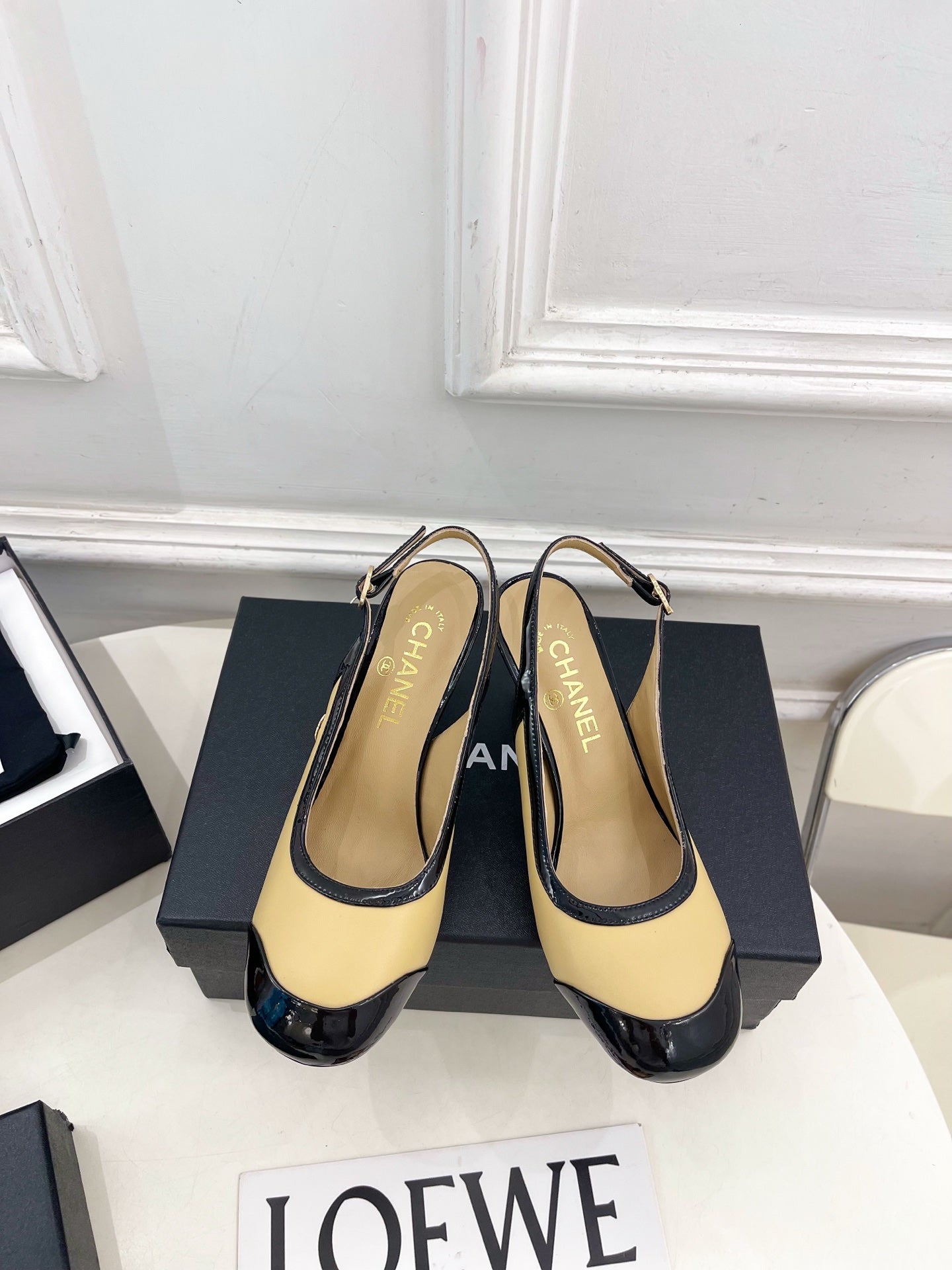 CC 26s Slingbacks Conic Heel 9cm Black Beige Leather 946884