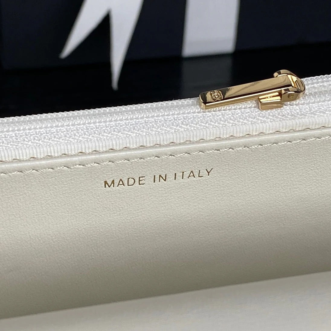 CHANEL 25S CHAIN WALLET 19 IN IVORY LAMBSKIN GOLD HARDWARE