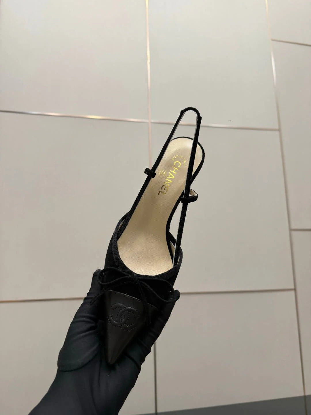 CC 26s Slingback 65 Black Suede Cowhide 651326