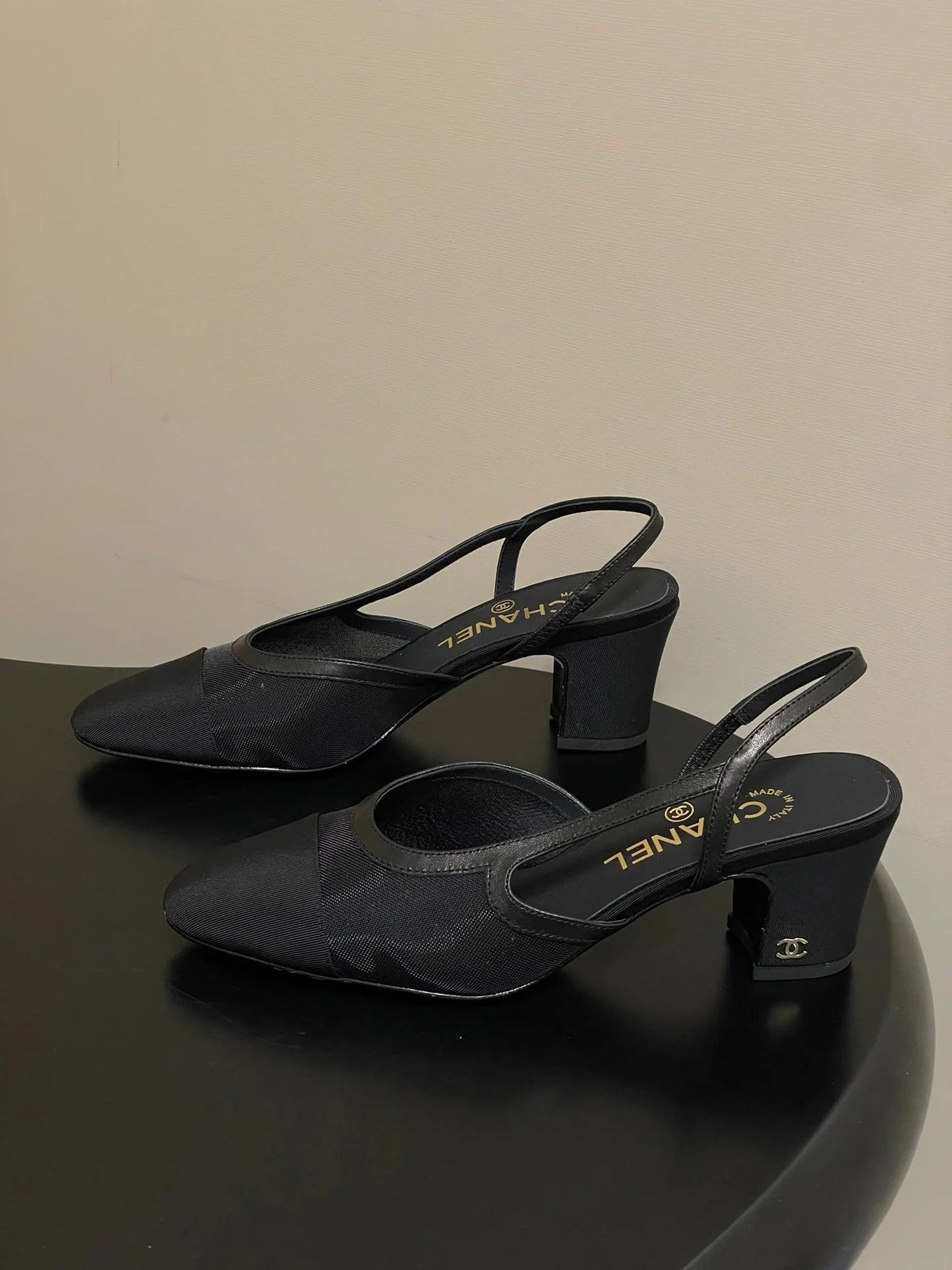 CC 26s Slingback 65 Black Mesh Fabric Sheepskin 649446