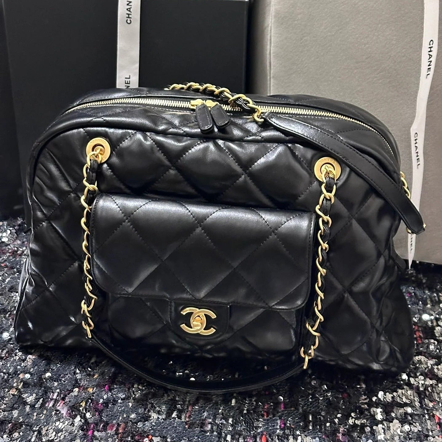 BOWLING BAG 44 IN BLACK SOFT LAMBSKIN GOLD HARDWARE