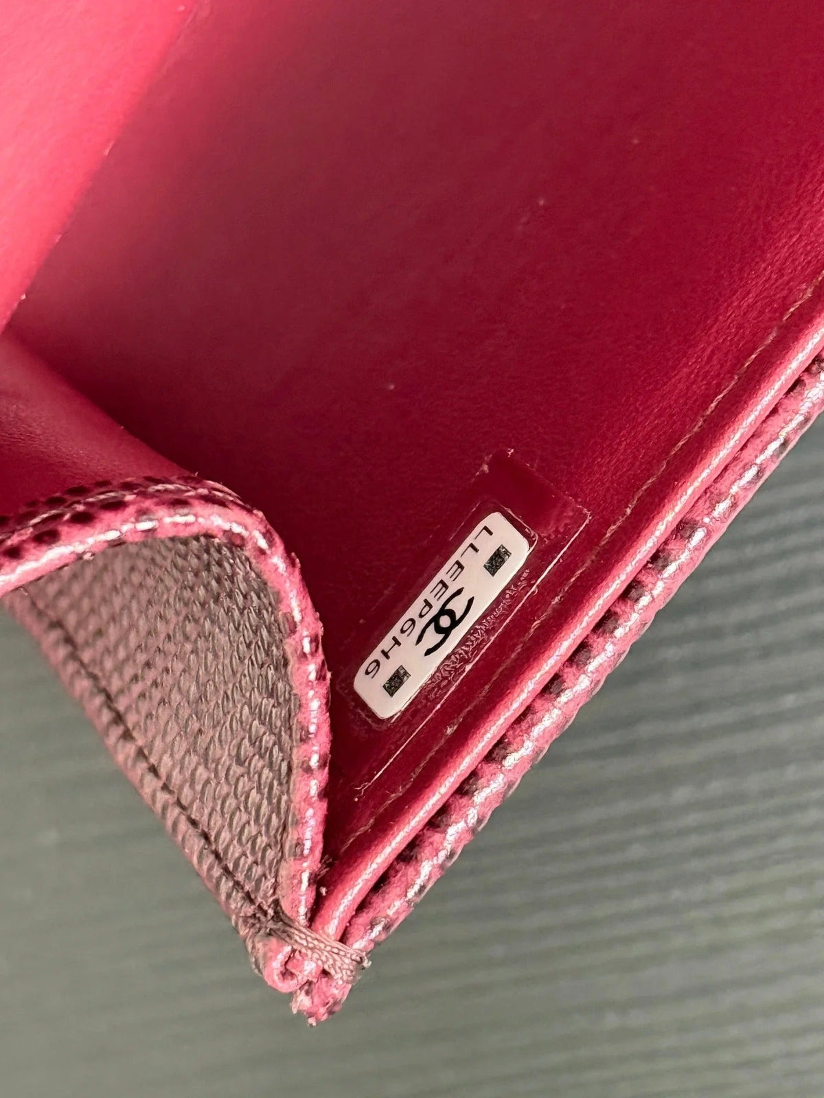 CC 2026 Clutch With Chain 25cm Burgundy Lizard-embossed Calfskin