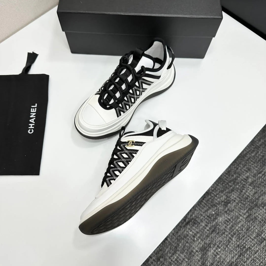 CC 26s Casual Sneakers White Black Fabric Cowhide 626370
