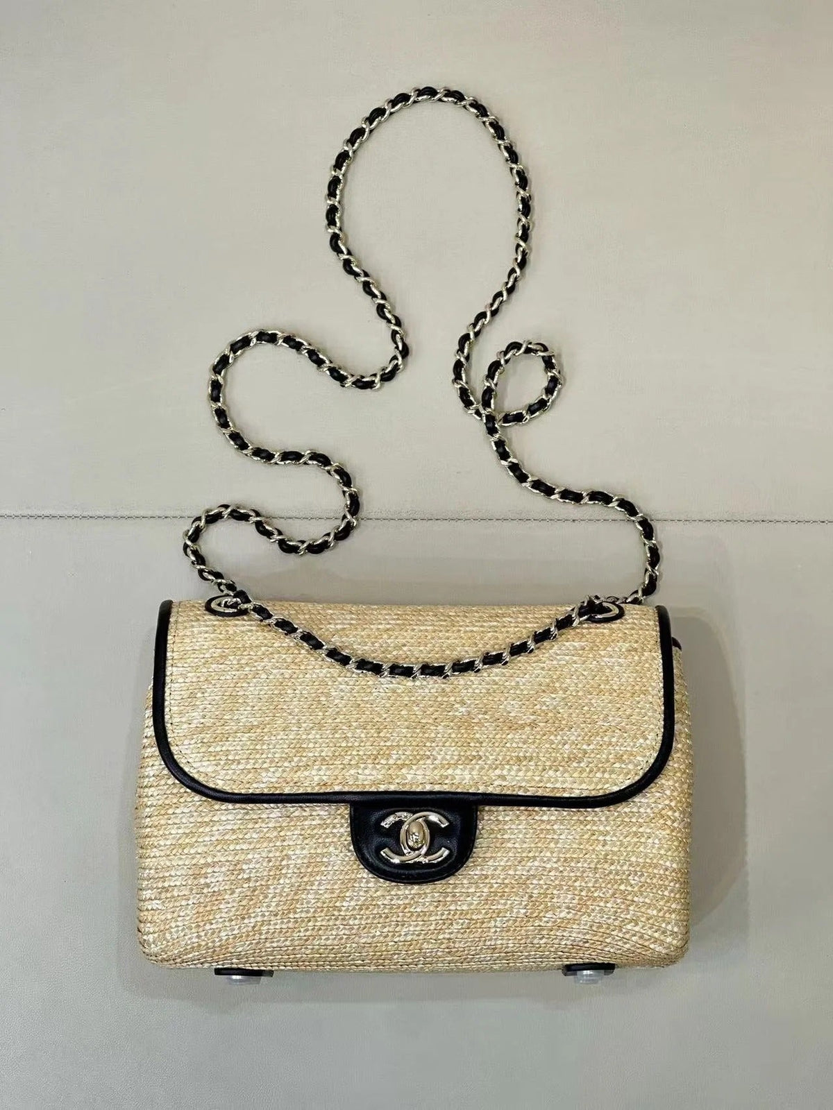 CC 2026 Flap Bag 23cm Beige Raffia And Lambskin