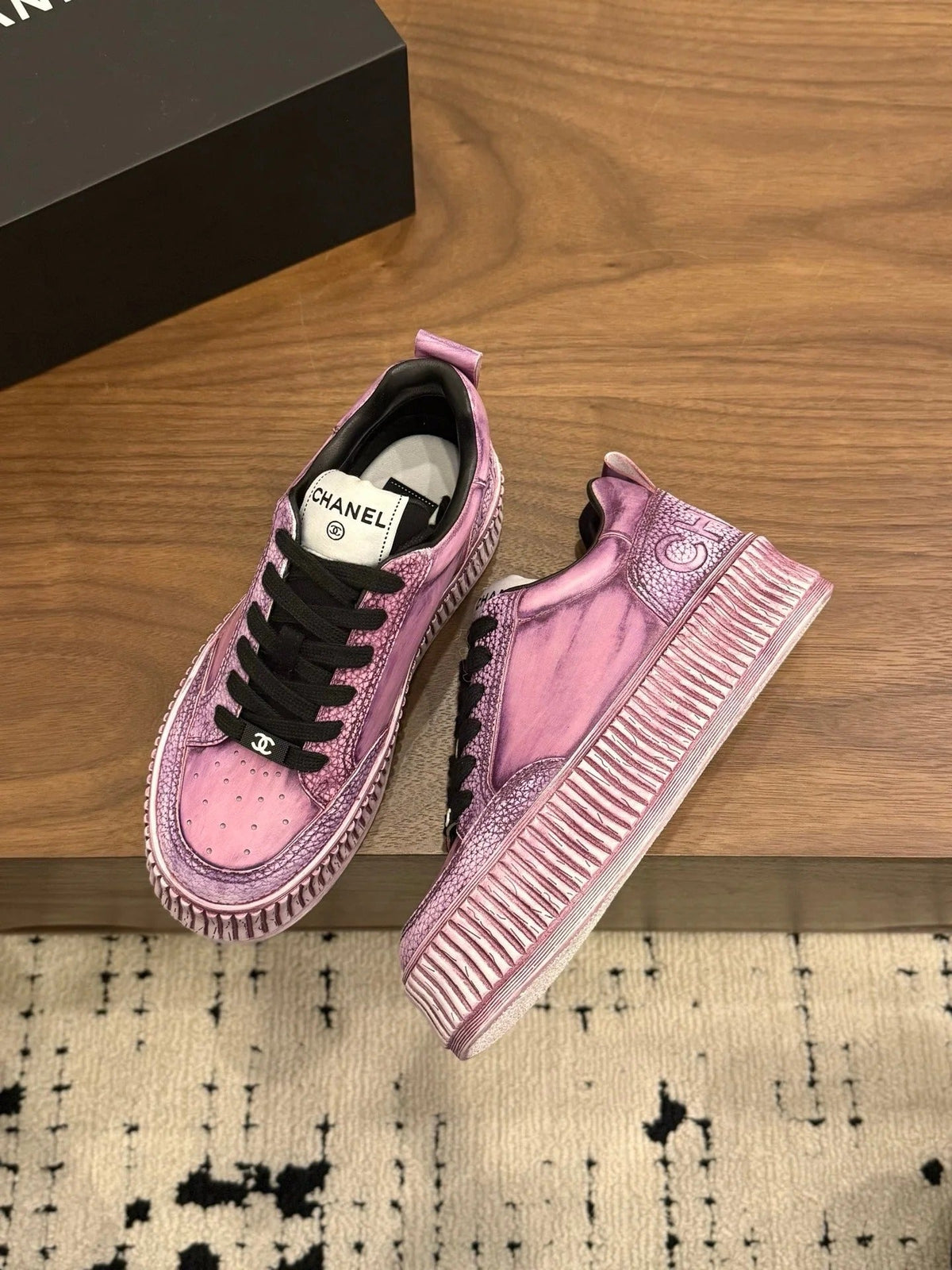 CC 26s Casual Sneaker Light Purple Leather 183614