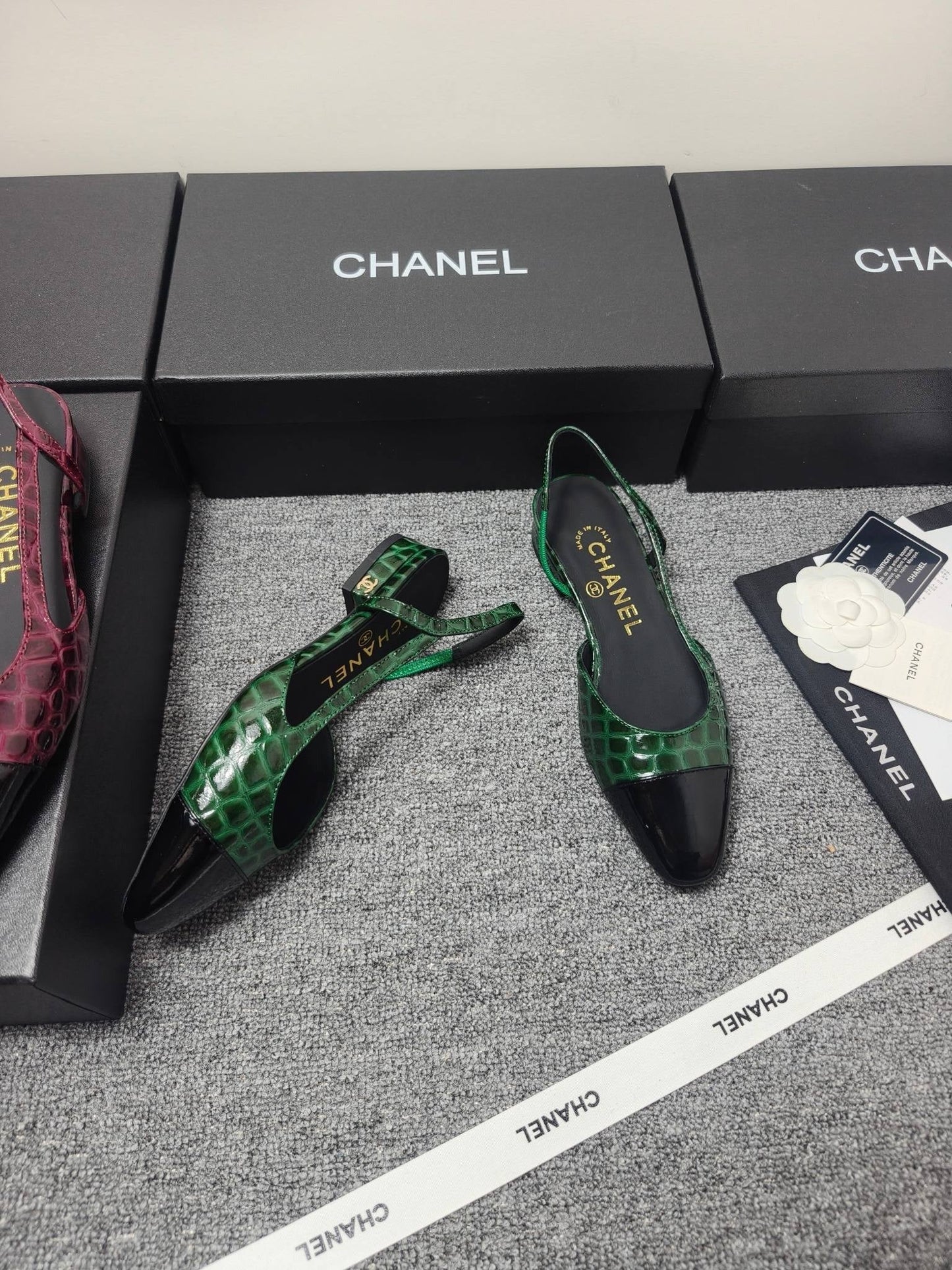 Chanel 2026 Crocodile Empossed Slingback Glossy Calfskin 855982