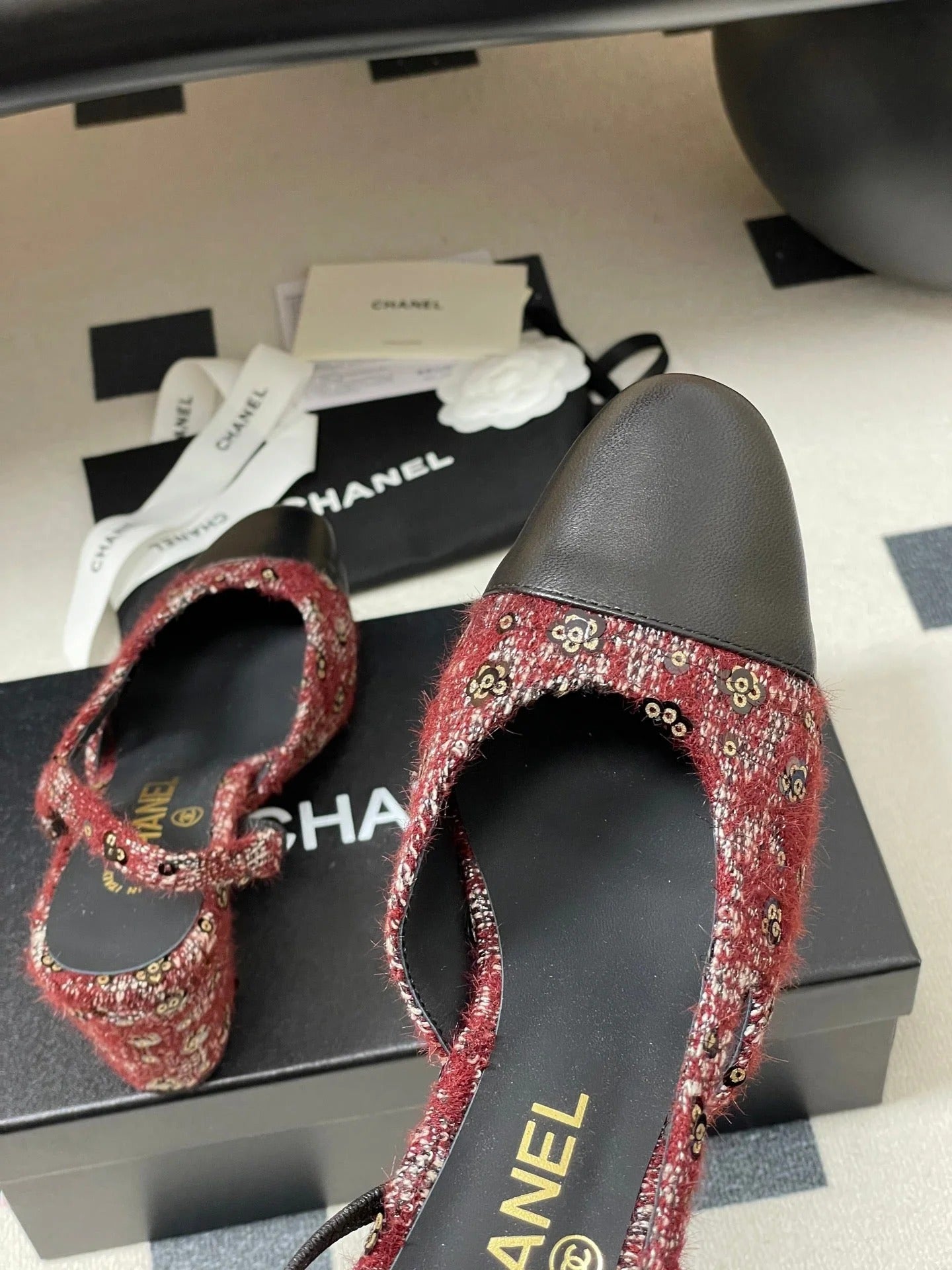 CC 26s Slingback 65 Dark Red Black Tweed Sheepskin 649423