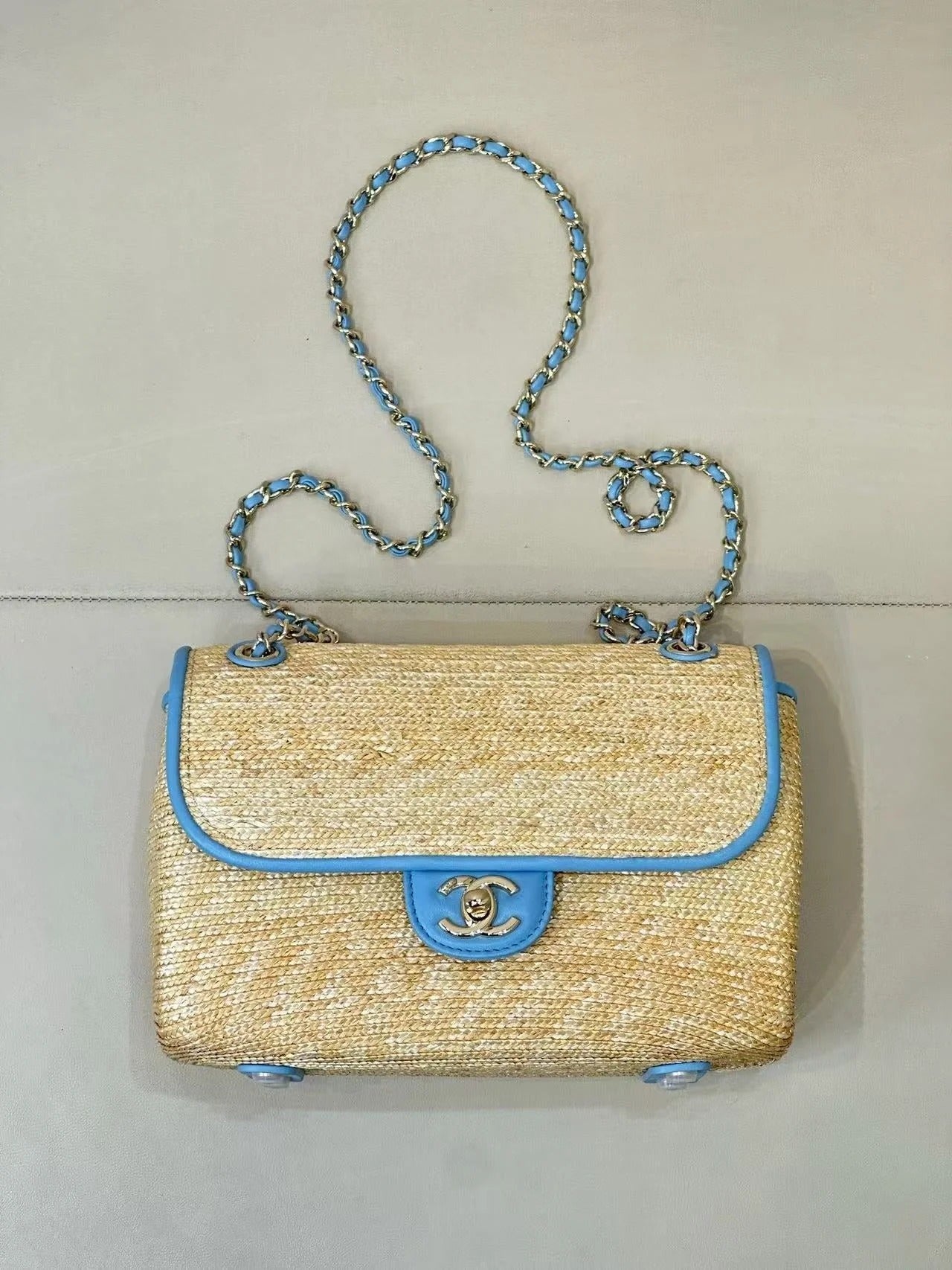 CC 2026 Flap Bag 23cm Beige Raffia And Lambskin