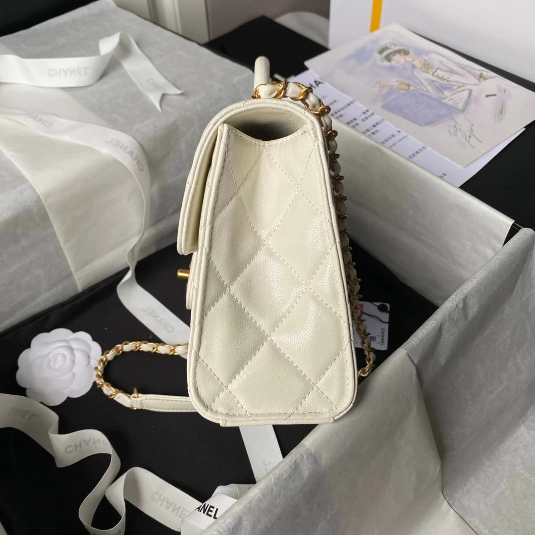 CC  25S FLAP BAG 21 CM IN CREAM WHITE GRAINED LAMBSKIN WITH TOP HANDLE