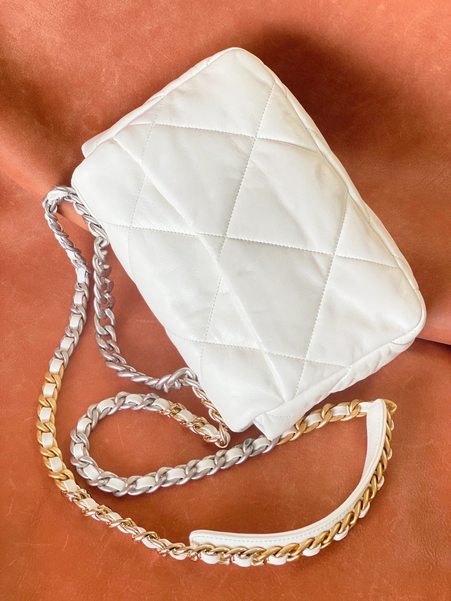 Chanel 2026 Flap Bag 26cm White Lambskin With Silver Hardware